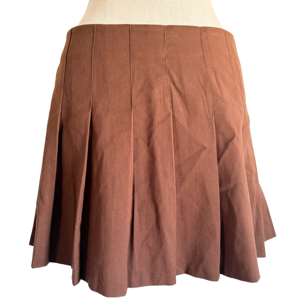H&M pleated brown mini skirt - size 8